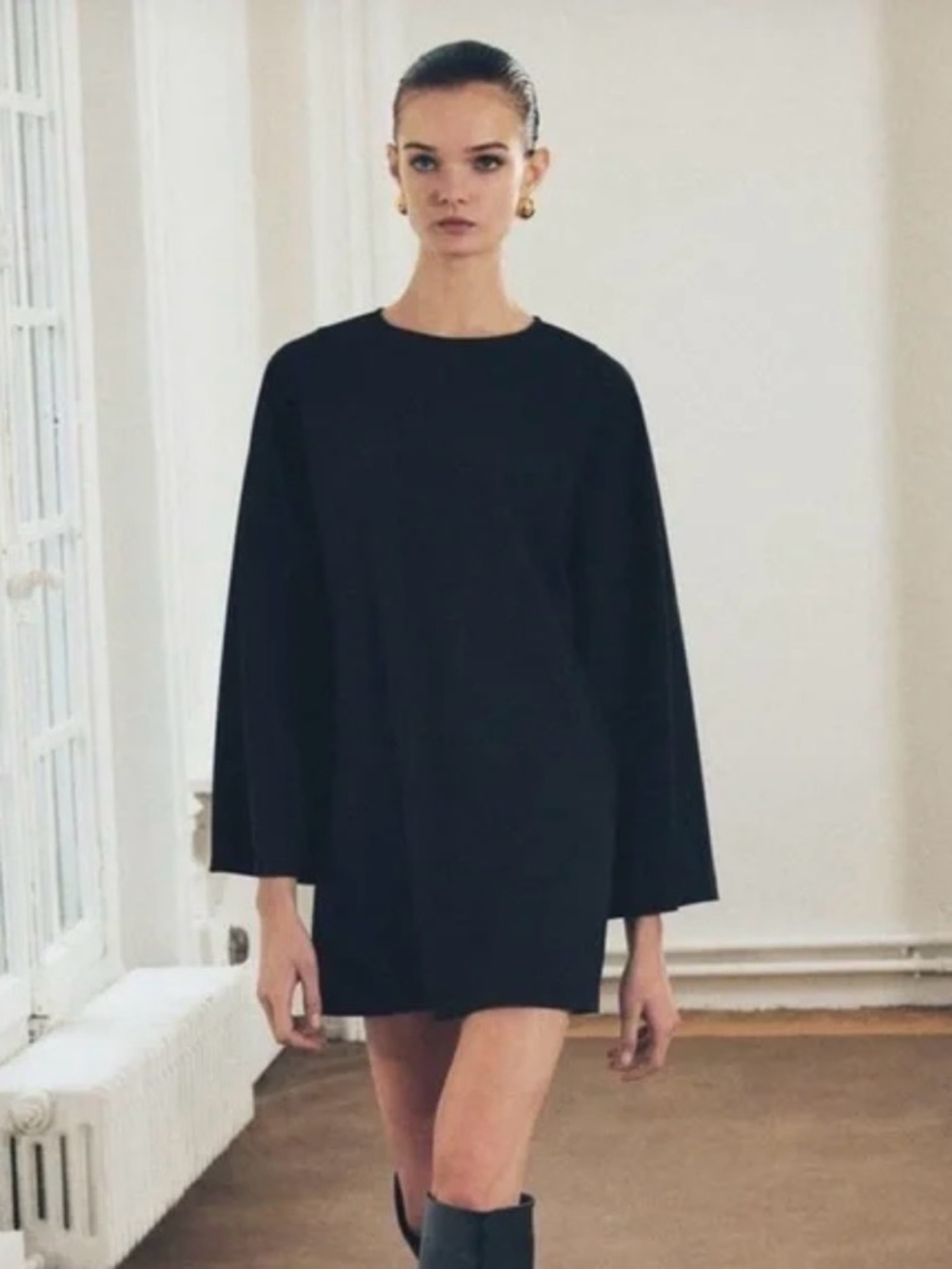 NWOT Zara Long Sleeve Mini Dress Black